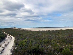 ES104, -33.858970, 123.582430 ES104, -33.858970, 123.582430