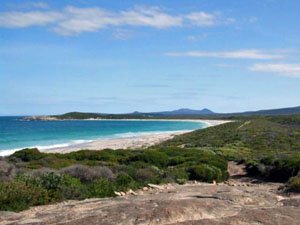 ES084, -33.898070, 123.359998 Rock climb ES084, -33.898070, 123.359998 Rock climb