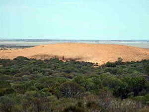 NI08, -29.435016, 117.478308,Amphitheatre view